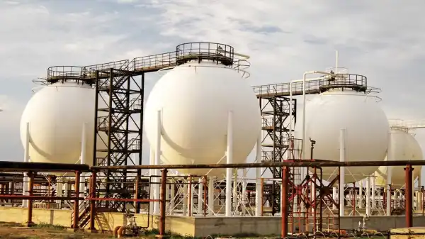 Nigeria’s oil, gas earnings fall to N537.19 billion